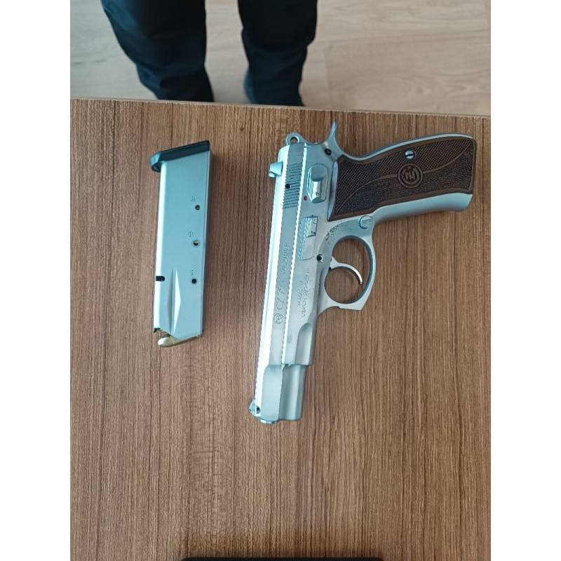 Cz75b