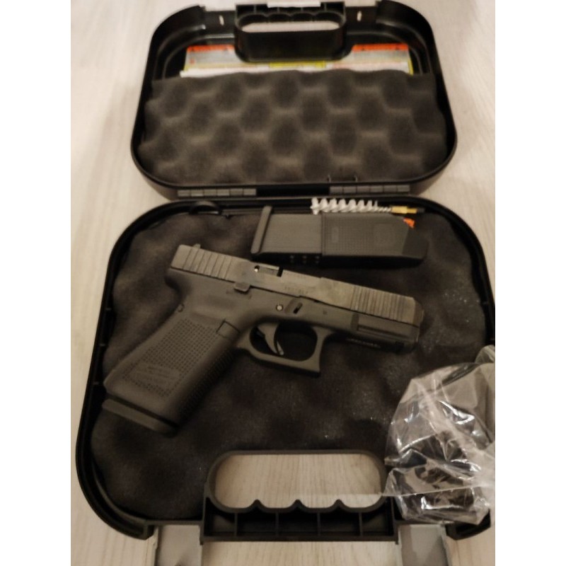 KAMU PERSONELİNDEN SIFIR GLOCK