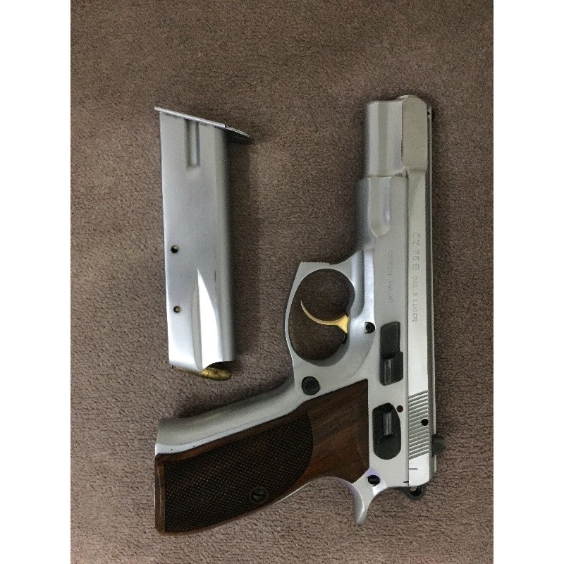 Emekli Polisten 9 mm CZ 75B 15+1tabanca