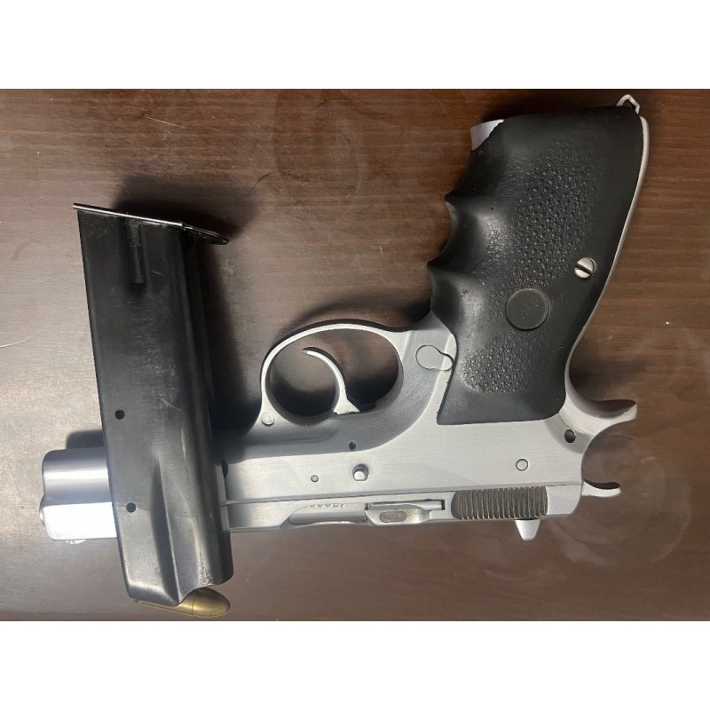 CZ-75B EMEKLİ KAMU GÖREVLİSİNDEN