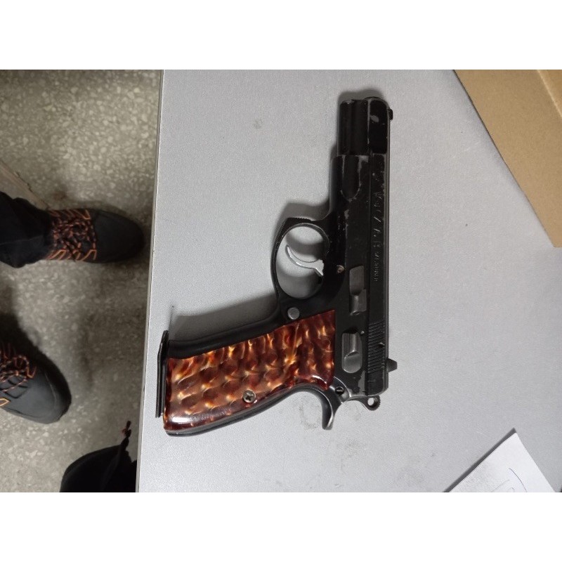 emekli polisten cz75b