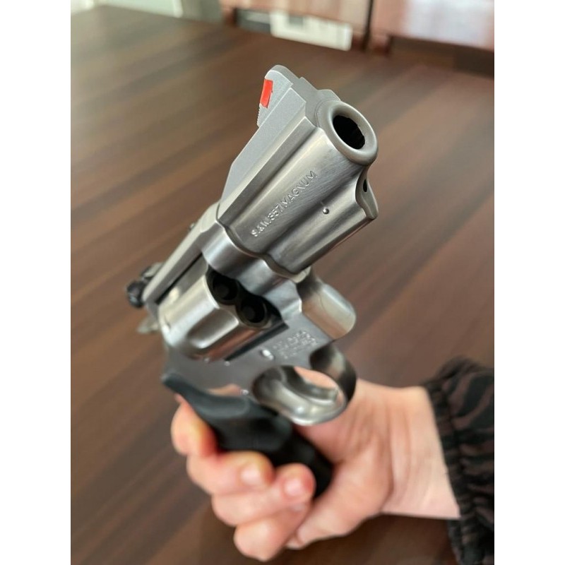YARGI MENSUBUNUN KOLEKSİYONUNDAN...  Smith Wesson 5906