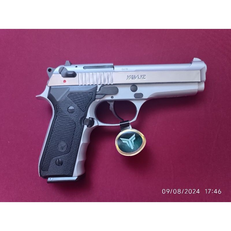 EMEKLİ EMNİYET GÖREVLİSİNDEN RUHSATLI SIFIR KUTUSUNDA HİÇ KULLANILMAYAN BERETTA 92 FS KLONU MAT KROM YAVUZ 16 DEFENDER