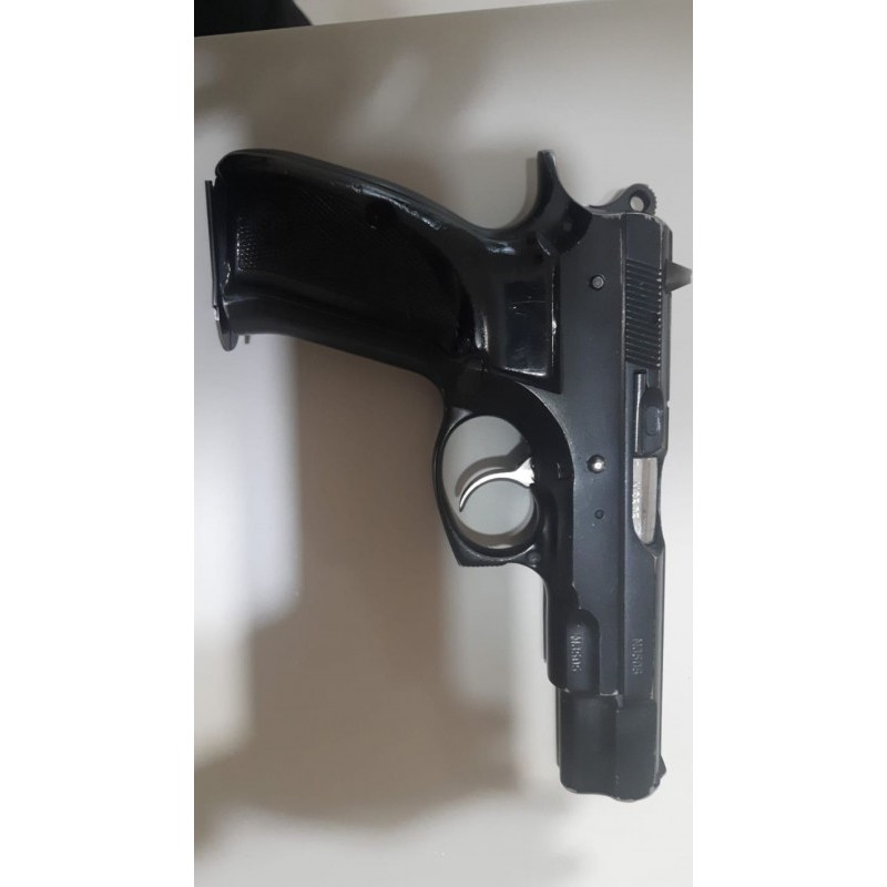 Emekli polis memurundan cz75