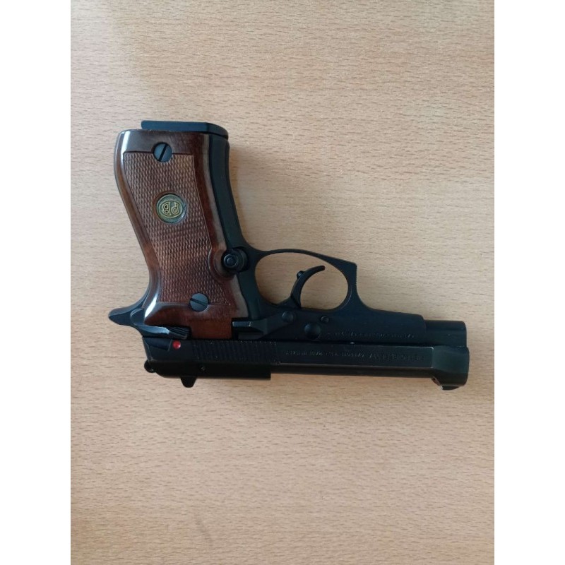 Beretta 12+1