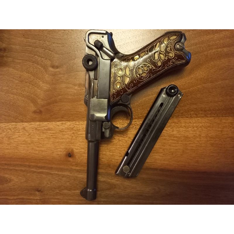 Makaralı Parabellum 1916 model