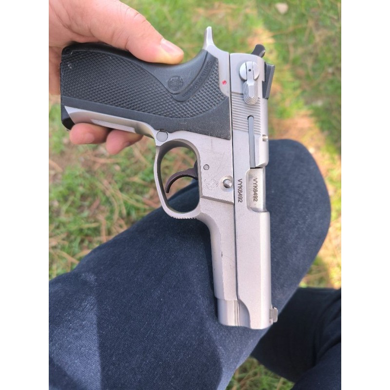 Satlık az kullanılmış Smith Wesson5906 tabanca