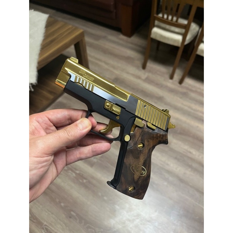 Sig sauer p225 8+1 9mm 790 gram ağırlığında