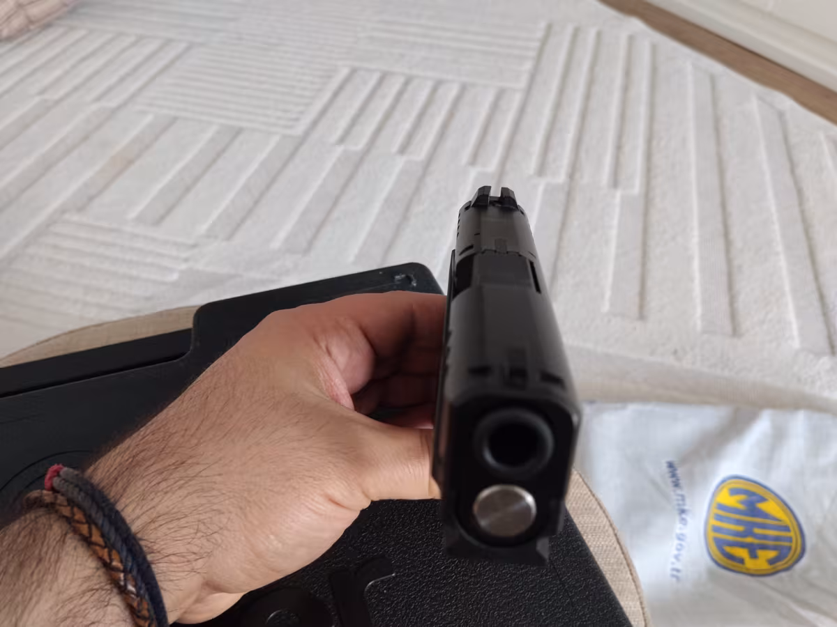 TÜRK-İTALYANNORTAK YAPIMI STOEGER STR-9