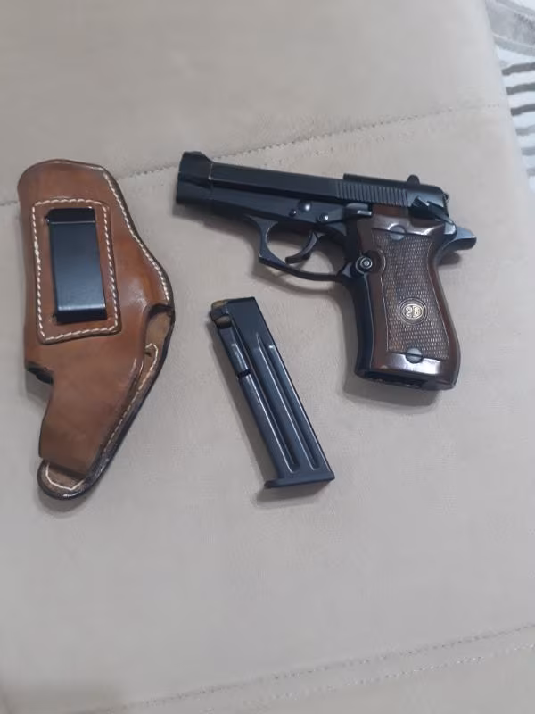 KAMU GÖREVLİSİNDEN SATILIK BERETTA