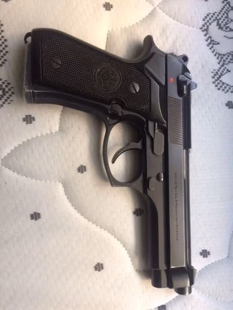 Orjinal BERETTA FS 92 ( 15+1)  9 mm İtaly + 100 ad. mermi 0.505.4546180