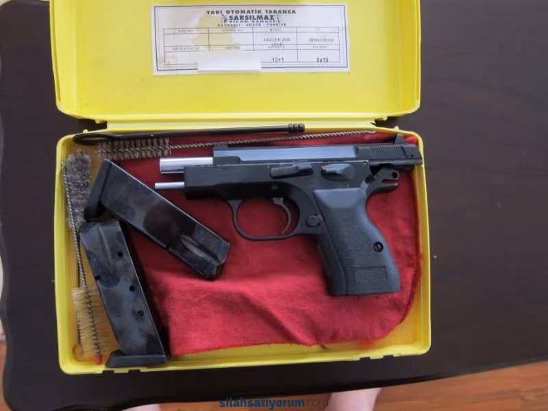 SIFIR AYARINDA  SARSILMAZ HANÇER 2000 LIGHT PARABELLİUM 13+1 -SİYAH KROM  9X19