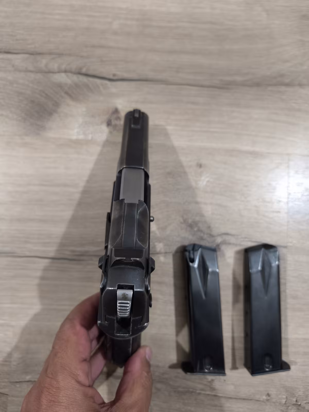 Emekli polis den ruger