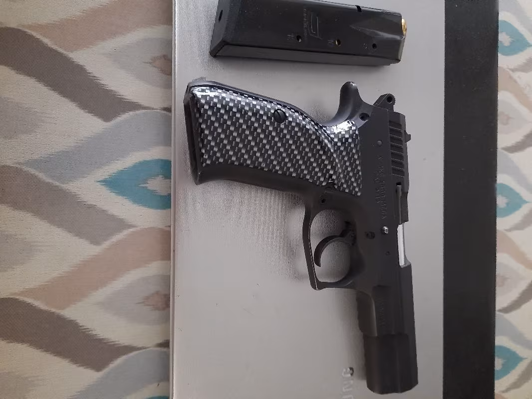 E.KAMU GÖREVLİSİNDEN