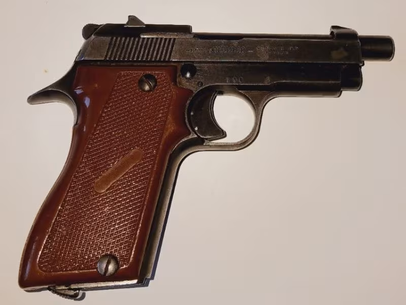 Emekli Kamu Personelinden Temiz Fransız Unique