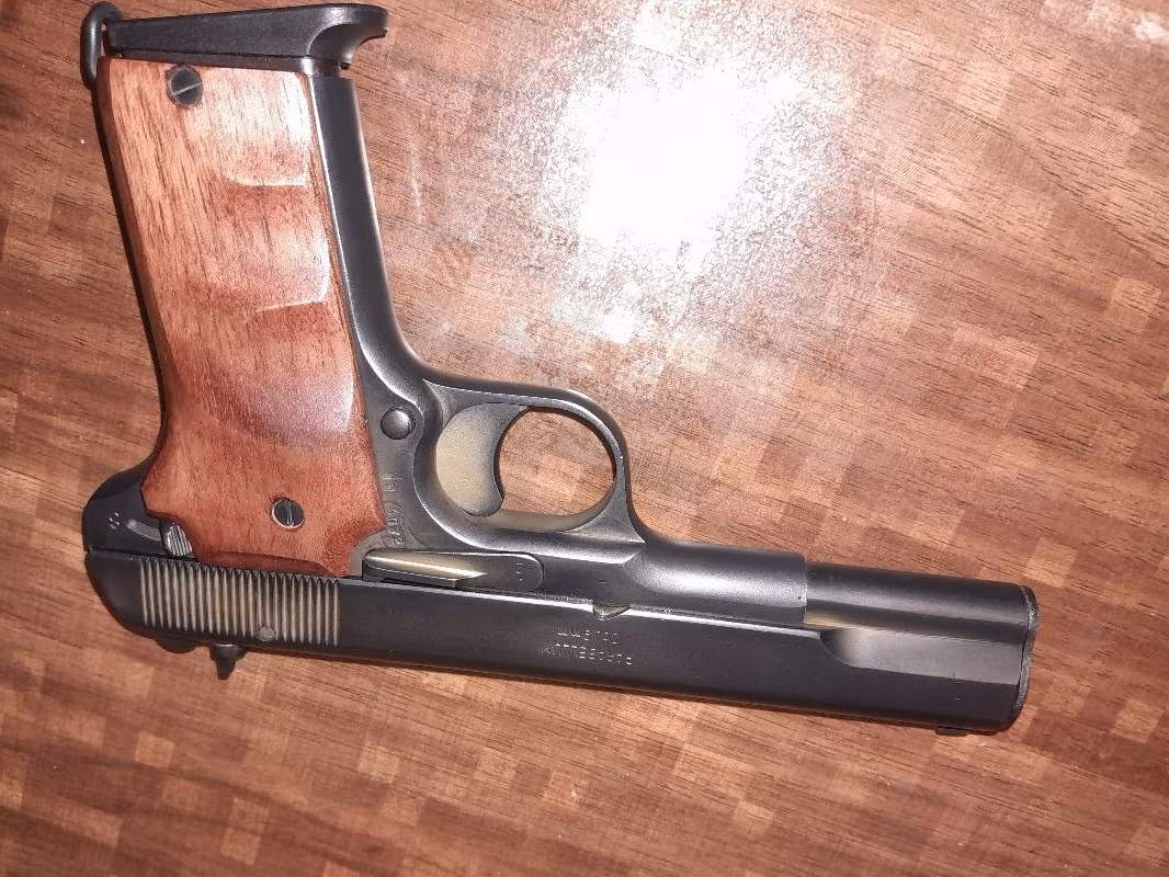 Alman  Parabellum tabanca 9mm