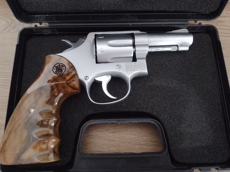 Smile Wesson 38 cal