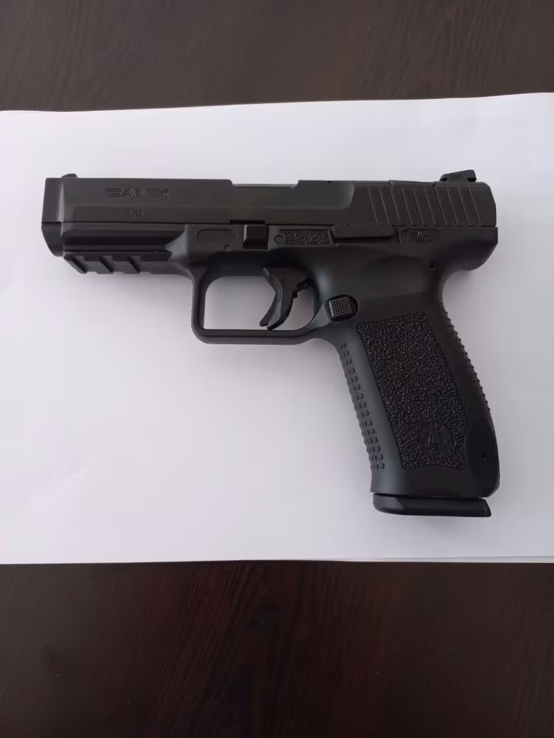 Canik tp 9 sa çok temiz ve az kullanılmış