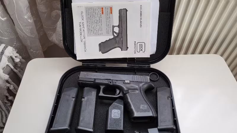 GLOCK 19 GEN 4 TABANCA  3 ŞARJÖR 2014 ÜRETİMİ VE SIFIR TC SERİSİ GLOCK 19-17 VE 43 X GEN5 VE  SİFİR GLOCK 45 TABANCA BULUNMAKTA  GEN 4 İSE 3 ŞARJÖR AVUSTURYA YAPIMI ORJİNAL KUTUSUNDA