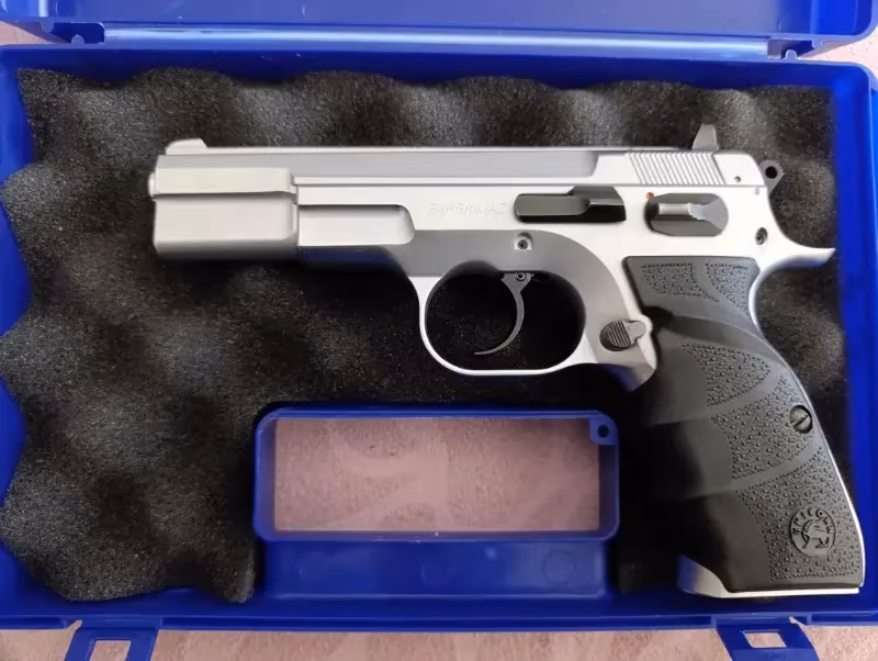 Sarsılmaz Kılıç 2000