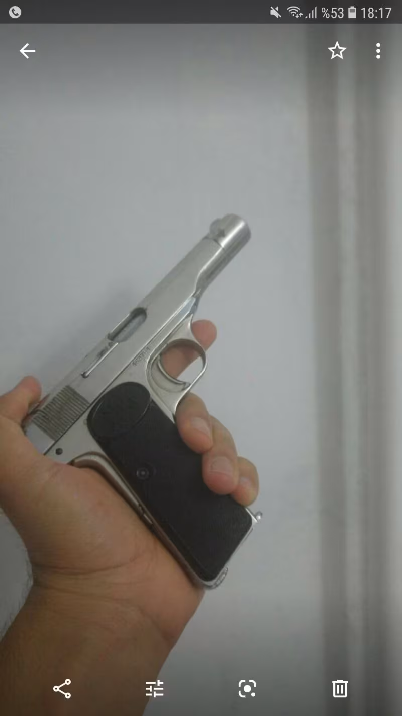 polis memurundan