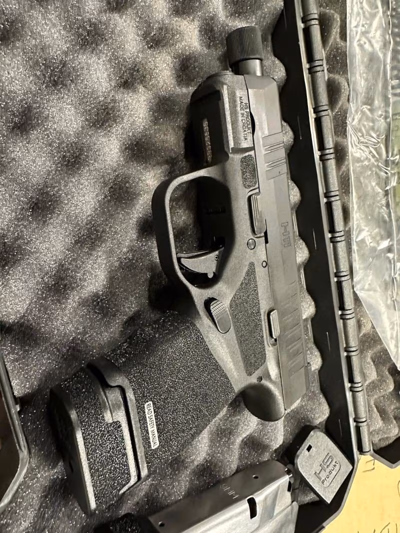 SIFIR HS 11 HELLCAT TB CC 15 RD KOMPENZATÖR MODELİ VE HS 11 HELGART MODELİ TOPLAM 2 TABANCA