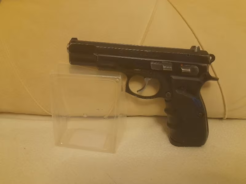 Emekli Polis  Orjinal CZ 75 B Luger