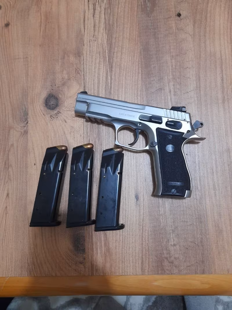 Satlık sarsılmaz k45 metal renk 6.500 tl