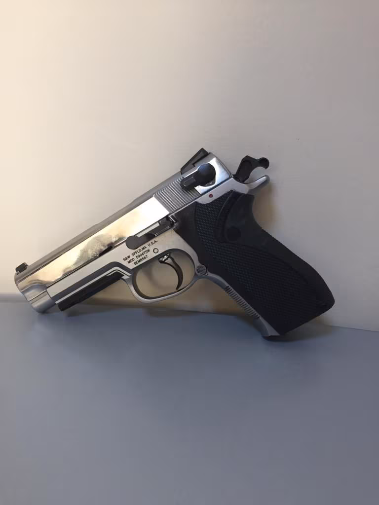 SMİTH WESSON ŞARJÖRLÜ
