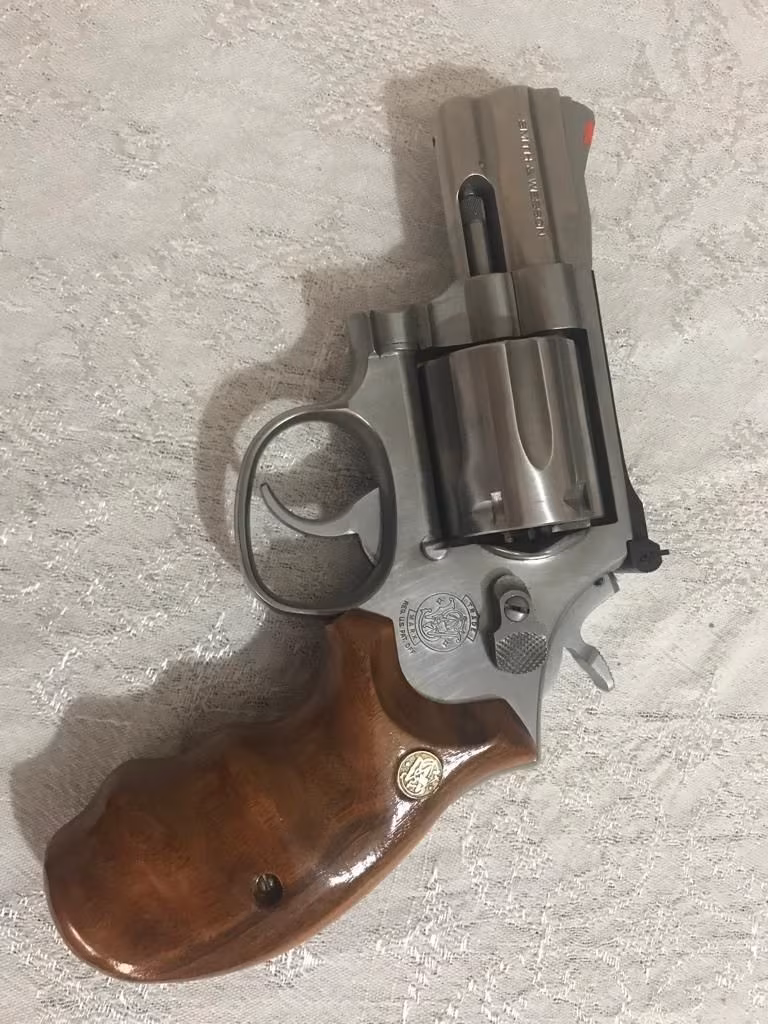 BAYAN AVUKATTAN ORJİNAL SMITH WESSON 357 MAGNUM