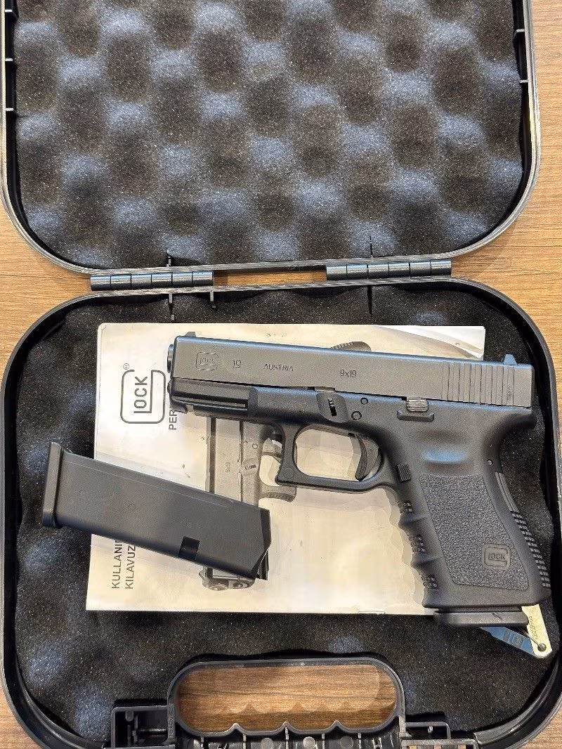 Anahtarlı glock