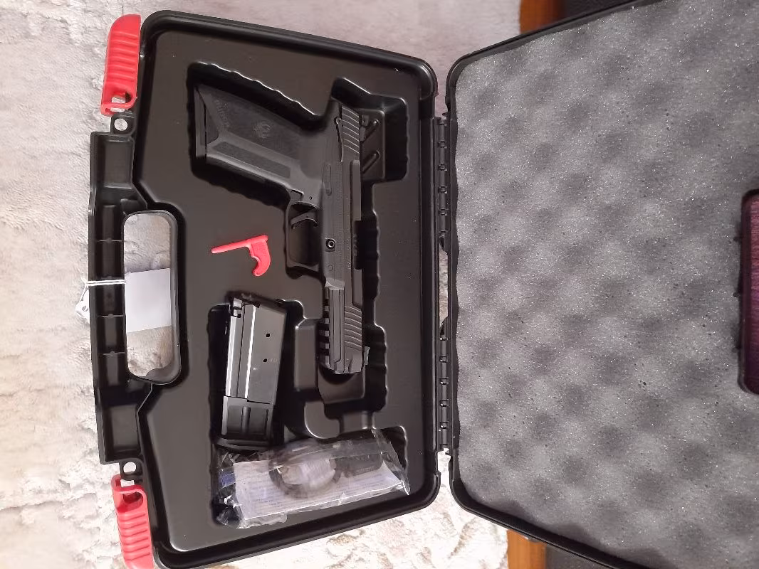 RUGER 57