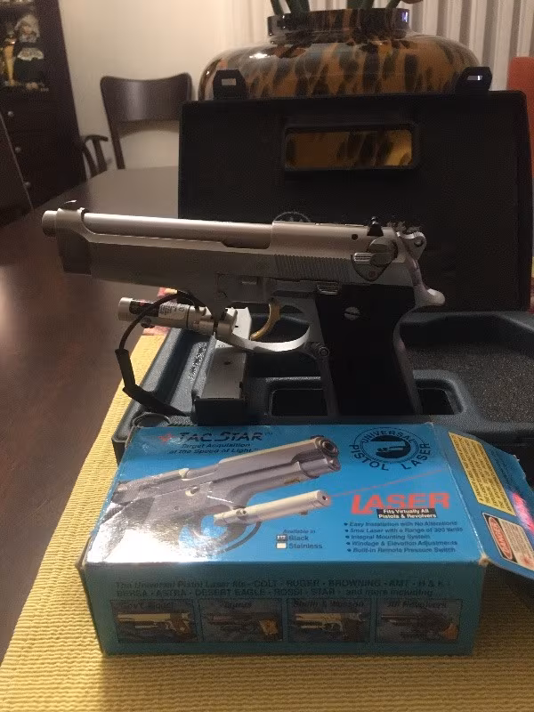 Beretta 92FS Inox