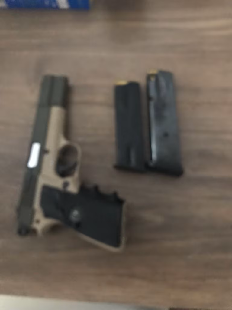 EMEKLİ POLİS MEMURUNDAN BROWNİNG MARKA TABANCA