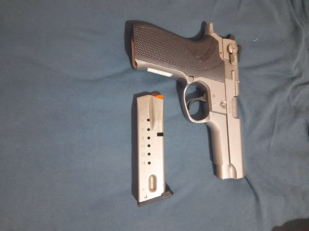 Askeri Personelden Temiz İkinci El Smith & Wesson