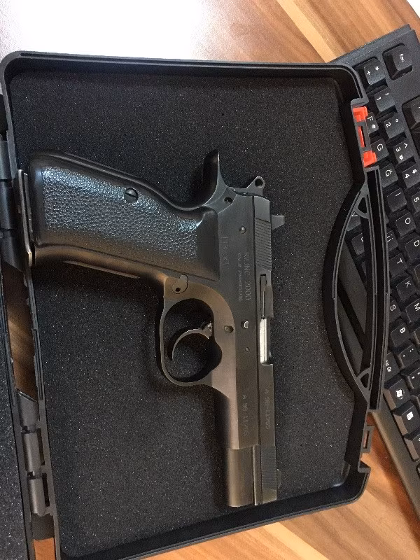 SATILIK MEMURDAN KILINÇ