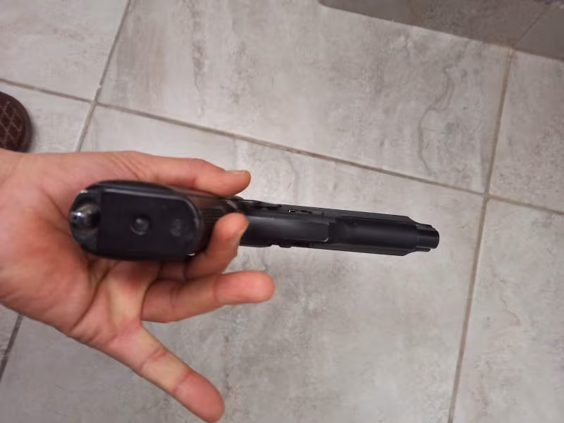 Memurdan TERTEMİZ BERETTA FS 92, EMEKLİ EMNİYET MENSUBU SİLAHI