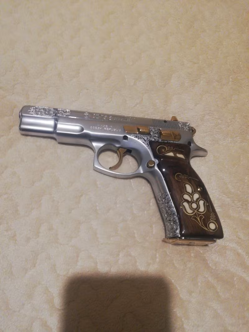 Cz75  9mm özel krom tabanca