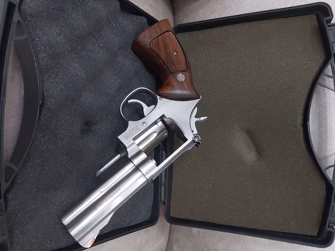 SMİTH WESSON MOD. 686-3 357 MAGNUM 4İNÇ