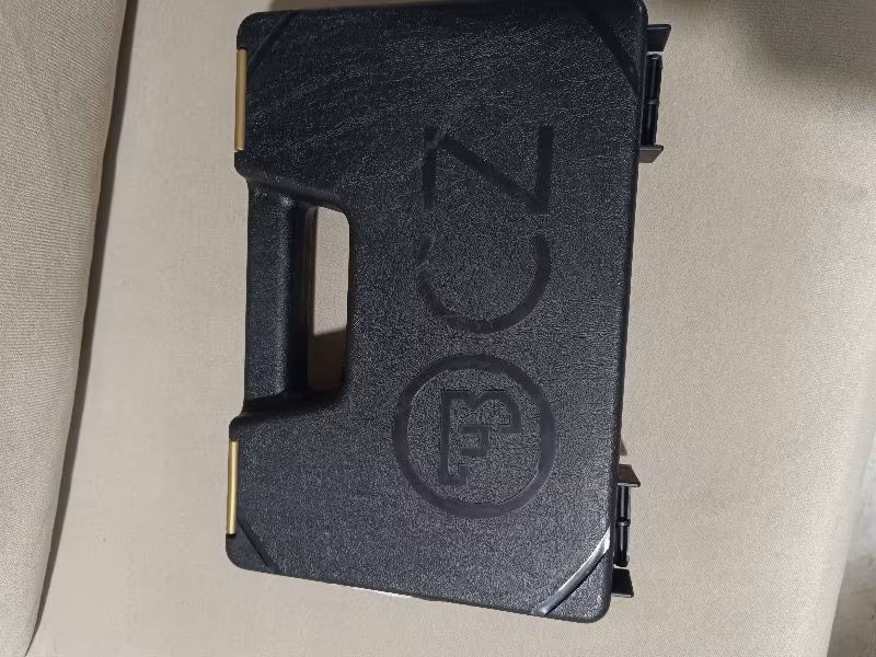 Cz shadov 2 Compact