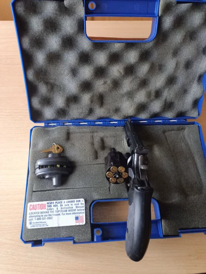 EMEKLİ ASTSUBAY DAN SATILIK 357 MAGNUM SMİTH WESSON TABANCA