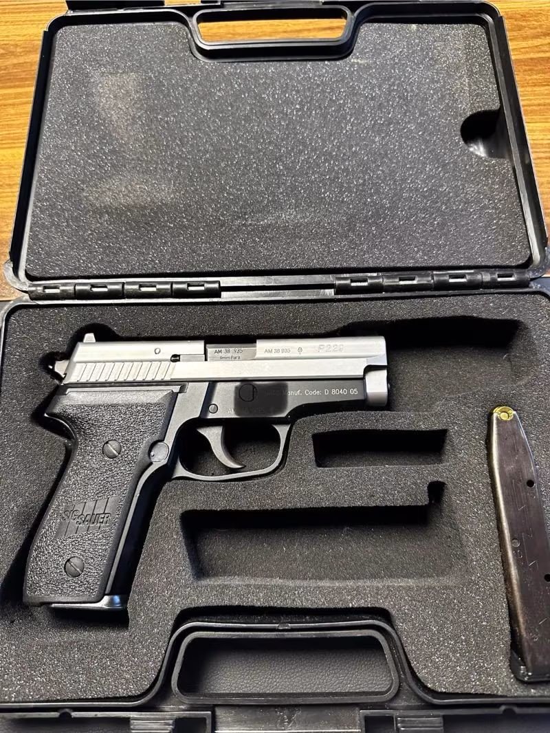 TEMİZ KULLANILMIŞ SIG SAUER P229 TWO TONE GERMANY