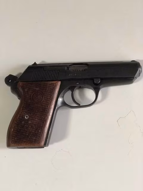 ÇEKOSLOVAKYA BİLEN BİLİR. EMEKLİ ALBAYDAN ALINDI TAMAMEN ORJINAL 1976