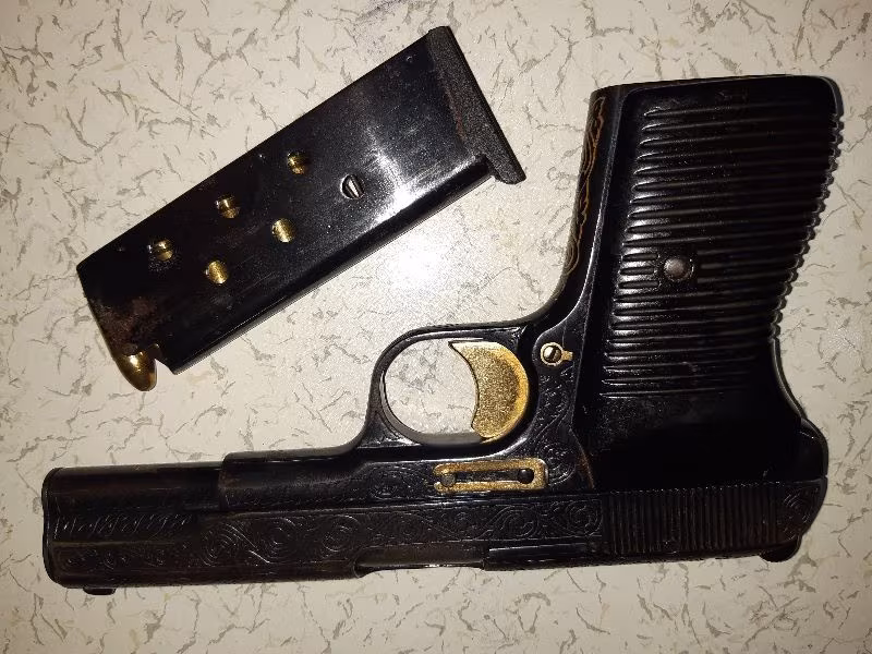 EMEKLİ POLİSTEN WEST-GERMANY PARABELLUM