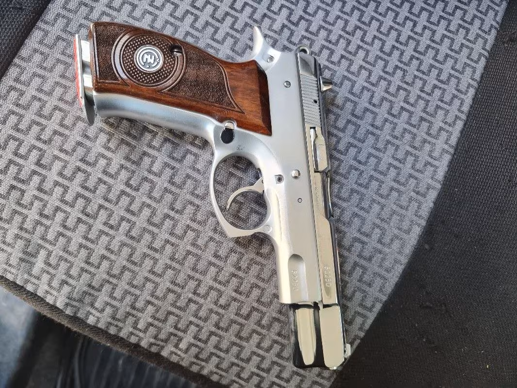 ÇOK TEMİZ CZ 75 B