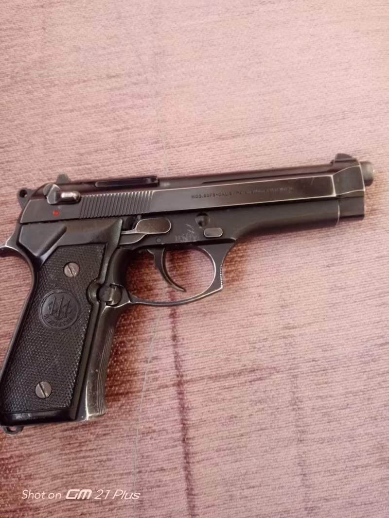 Emekli Polisten Beretta Fs92