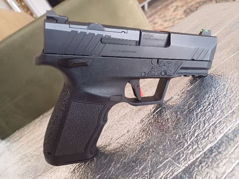 Türkiyenin en iyi Compact tabancası