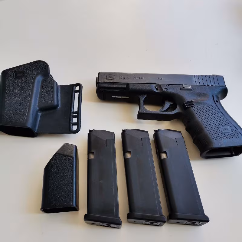 Evrakı hazır olana son fiyat Eşsiz özellikte glock 19 genn4