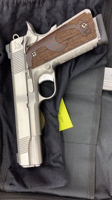 Nighthawk Custom CCS (Complete Custom Stipple)