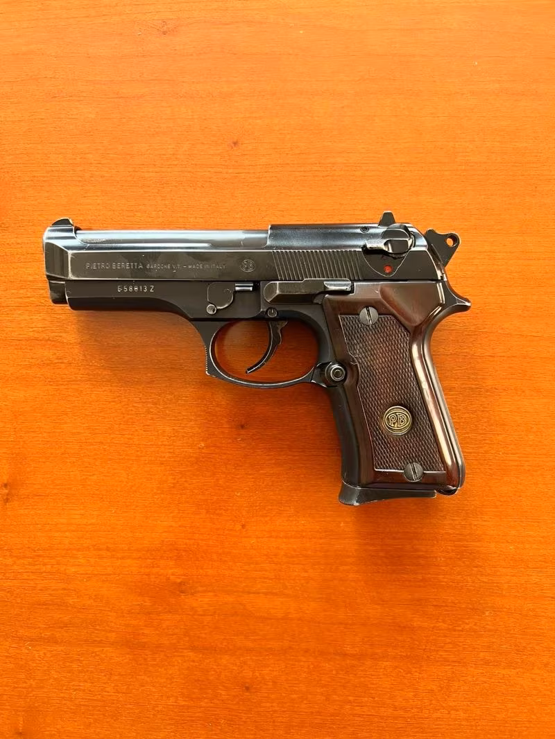 Sahibinden Bulundurma Ruhsatlı Çok Temiz 9mm Baretta 14'lü Compaks